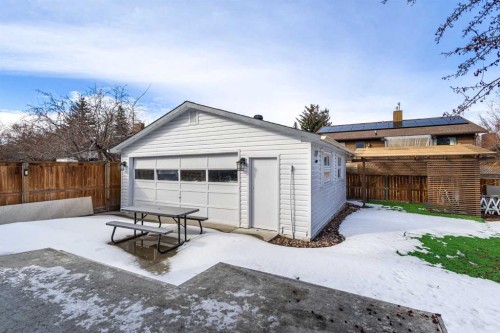 208 Woodpark Place Sw, Calgary, AB - Outdoor