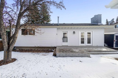 208 Woodpark Place Sw, Calgary, AB - Outdoor