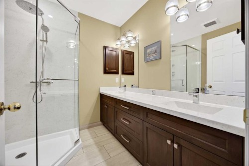 110 Citadel Crest Circle Nw, Calgary, AB - Indoor Photo Showing Bathroom