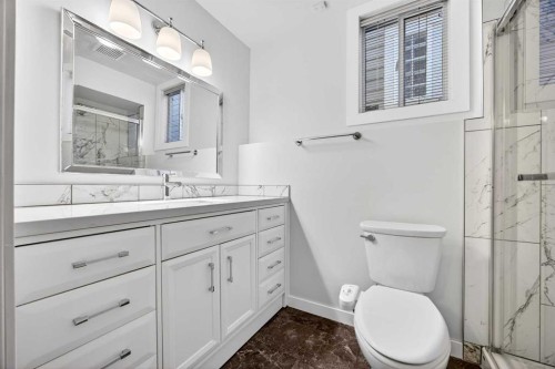 110 Citadel Crest Circle Nw, Calgary, AB - Indoor Photo Showing Bathroom