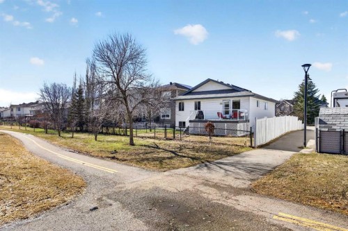 110 Citadel Crest Circle Nw, Calgary, AB - Outdoor