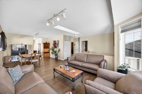 110 Citadel Crest Circle Nw, Calgary, AB - Indoor Photo Showing Living Room