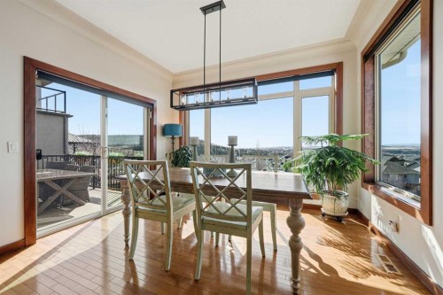 185 Sunset Circle, Cochrane, AB - Indoor Photo Showing Dining Room