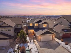 185 Sunset Circle Cochrane, AB T4C 0C5