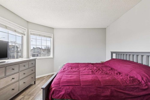 27 Rivercrest Way Se, Calgary, AB - Indoor Photo Showing Bedroom