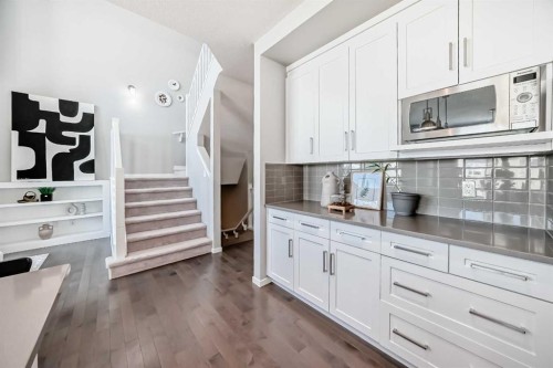 64 Nolancrest Manor Nw, Calgary, AB - Indoor Photo Showing Kitchen