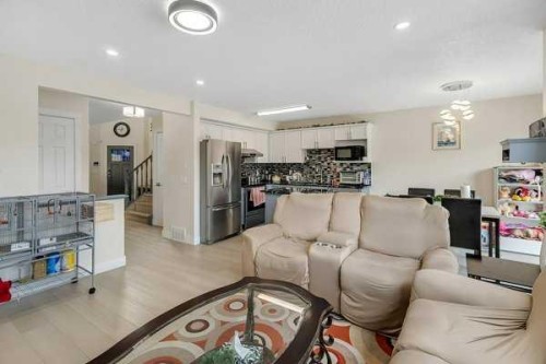 16 Saddletree Close Ne, Calgary, AB - Indoor