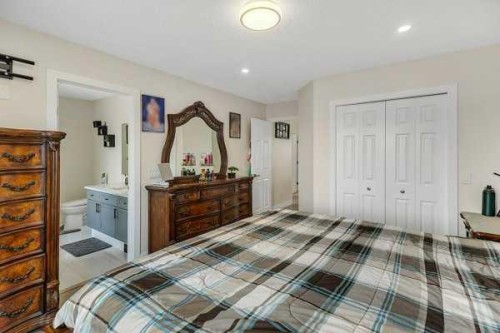16 Saddletree Close Ne, Calgary, AB - Indoor Photo Showing Bedroom