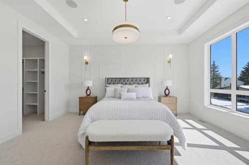 8140 47 Avenue Nw, Calgary, AB - Indoor Photo Showing Bedroom