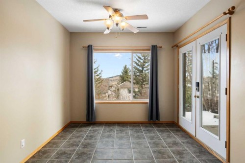 38 Bow Ridge Link Link, Cochrane, AB - Indoor Photo Showing Other Room