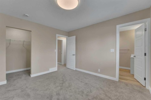 221 Madeira Crescent Ne, Calgary, AB - Indoor