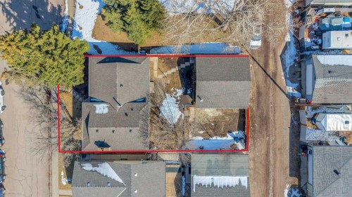 221 Madeira Crescent Ne, Calgary, AB - Outdoor