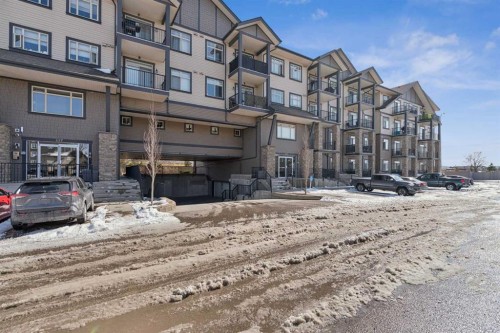 116-117 Copperpond Common Se, Calgary, AB - Outdoor With Facade