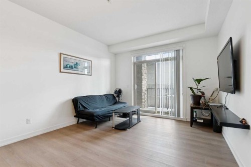 116-117 Copperpond Common Se, Calgary, AB - Indoor