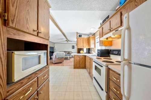 131 Heritage Drive, Okotoks, AB 