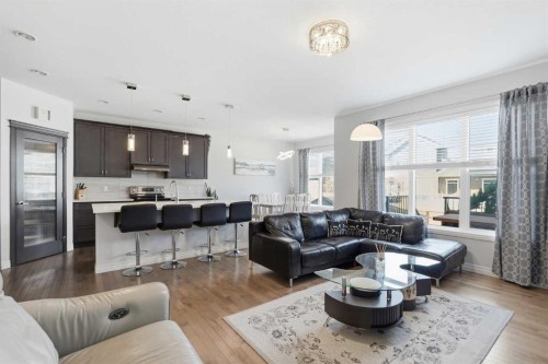 345 Evansglen Drive Nw, Calgary, AB - Indoor Photo Showing Living Room