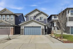 345 Evansglen Drive NW Calgary, AB T3P 0X7