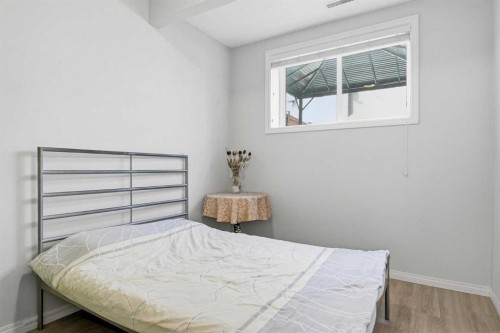345 Evansglen Drive Nw, Calgary, AB - Indoor Photo Showing Bedroom