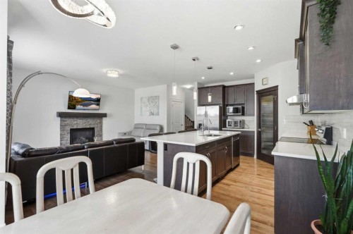 345 Evansglen Drive Nw, Calgary, AB - Indoor