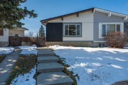 528 Queensland Place SE Calgary, AB T2J 4T3