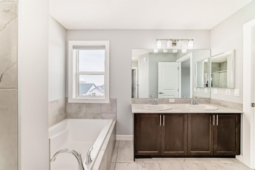 56 Nolanhurst Crescent Nw, Calgary, AB 