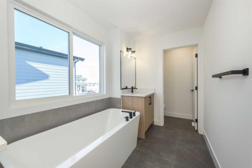 105 Waterford Passage, Chestermere, AB - Indoor Photo Showing Bathroom
