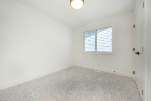 105 Waterford Passage, Chestermere, AB - Indoor Photo Showing Other Room