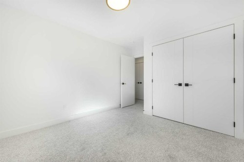 105 Waterford Passage, Chestermere, AB - Indoor Photo Showing Other Room