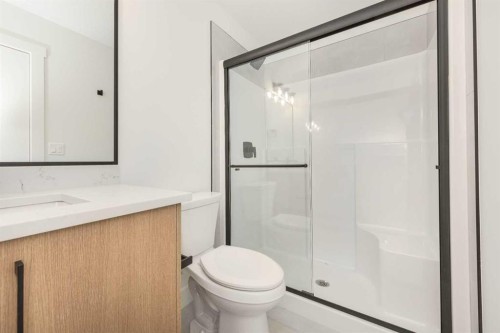 105 Waterford Passage, Chestermere, AB - Indoor Photo Showing Bathroom