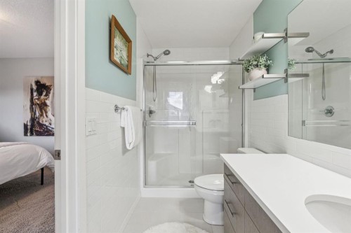 143 Fireside Drive, Cochrane, AB - Indoor Photo Showing Bathroom