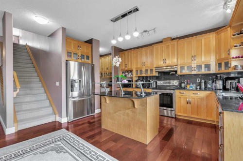 69-39 Strathlea Common Sw, Calgary, AB - Indoor Photo Showing Kitchen With Stainless Steel Kitchen