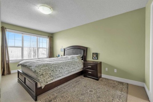 69-39 Strathlea Common Sw, Calgary, AB - Indoor Photo Showing Bedroom