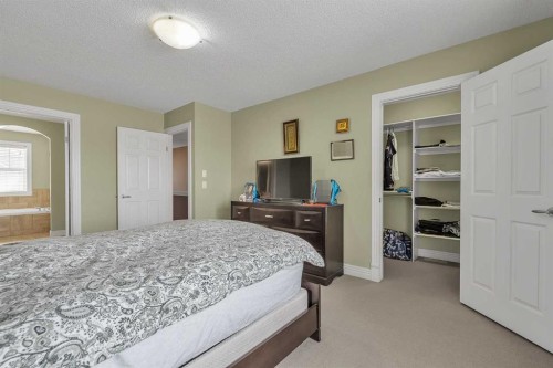 69-39 Strathlea Common Sw, Calgary, AB - Indoor Photo Showing Bedroom