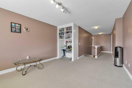 69-39 Strathlea Common Sw, Calgary, AB - Indoor Photo Showing Other Room