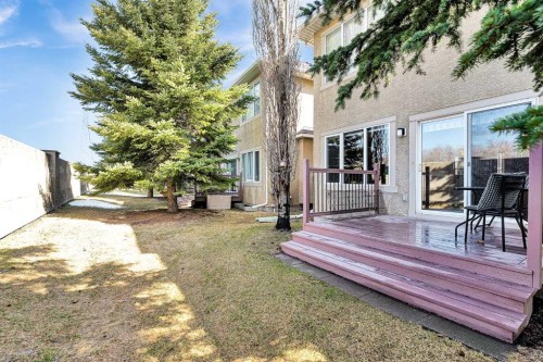 69-39 Strathlea Common Sw, Calgary, AB - Outdoor