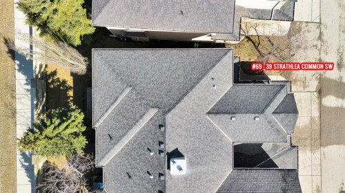 69-39 Strathlea Common Sw, Calgary, AB - Outdoor