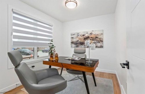 200 Belvedere Boulevard Se, Calgary, AB - Indoor Photo Showing Office