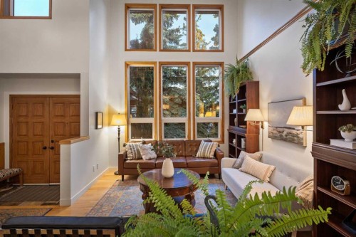 47 Edgeridge Court Nw, Calgary, AB - Indoor