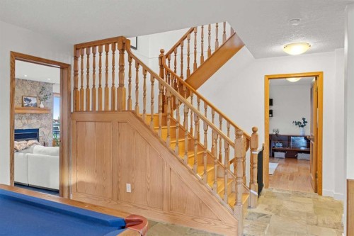 47 Edgeridge Court Nw, Calgary, AB - Indoor Photo Showing Other Room