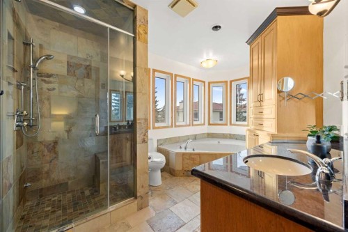 47 Edgeridge Court Nw, Calgary, AB - Indoor Photo Showing Bathroom