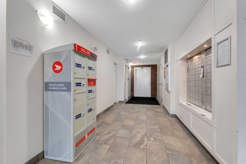 3305-755 Copperpond Boulevard, Calgary, AB - Indoor Photo Showing Other Room