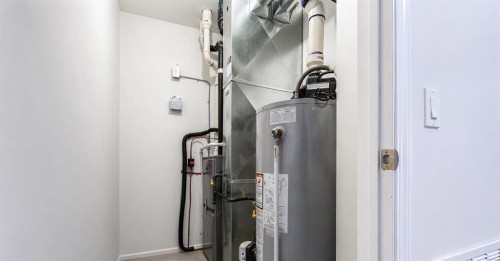 107-8 Bayside Place, Strathmore, AB - Indoor