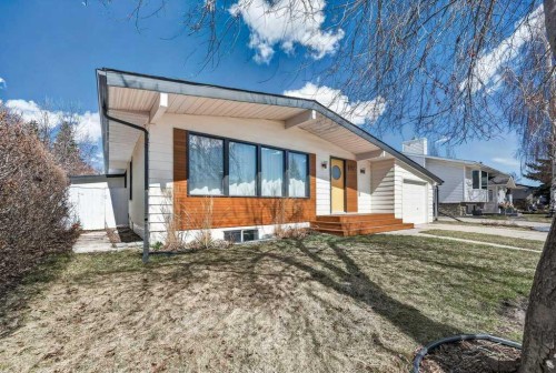 1708 111 Avenue Sw, Calgary, AB - Outdoor