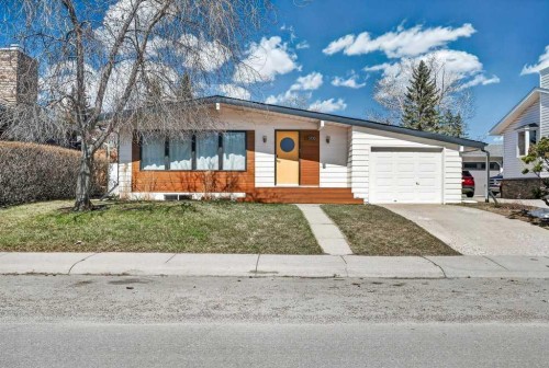 1708 111 Avenue Sw, Calgary, AB - Outdoor