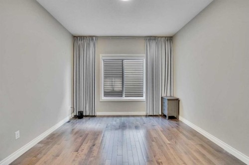 85 Evansborough Way Nw, Calgary, AB - Indoor Photo Showing Other Room