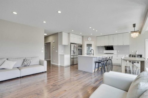 85 Evansborough Way Nw, Calgary, AB - Indoor