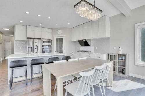 85 Evansborough Way Nw, Calgary, AB - Indoor