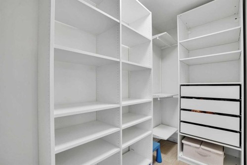 85 Evansborough Way Nw, Calgary, AB - Indoor With Storage
