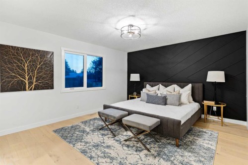 1731 111 Avenue Sw, Calgary, AB - Indoor Photo Showing Bedroom