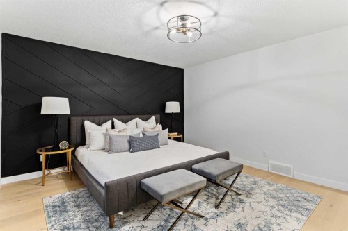 1731 111 Avenue Sw, Calgary, AB - Indoor Photo Showing Bedroom
